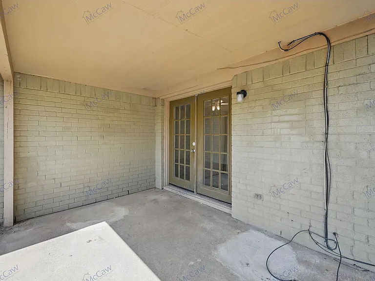 4302 Segura Ct N — Photo 15