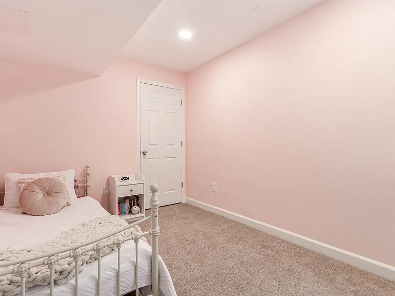 7153 Othello St — Photo 35