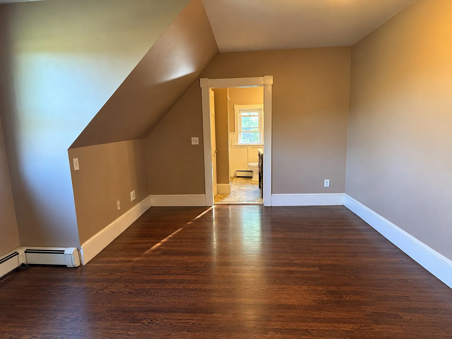 1732 Broad St — Photo 4