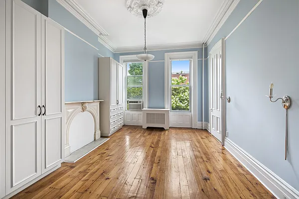 Rented by Compass | media 6