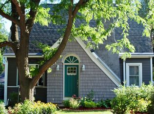 246 E Allouez Ave, Green Bay, WI 54301