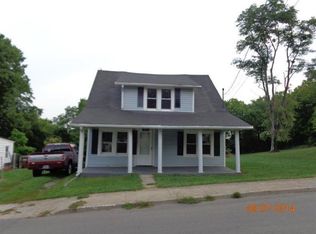 521 E Locust St, Mount Sterling, KY 40353
