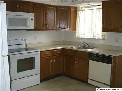 5th image of 5A Brockton Ct #64