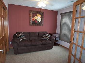 4th image of 243 Lilac Ln