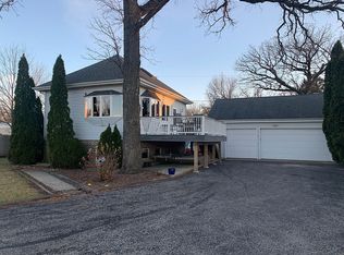 25641 W Dressel Rd, Antioch, IL 60002