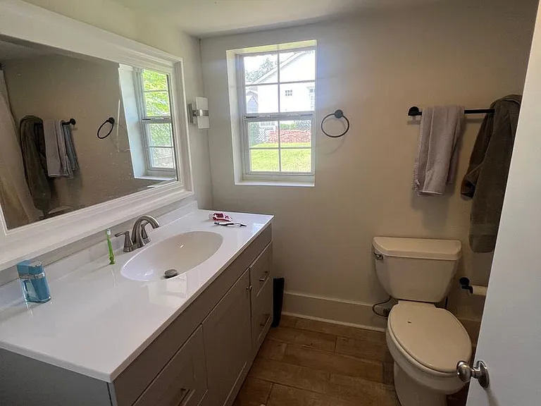 5827 Clara St #5827 — Photo 6