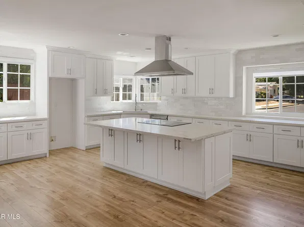 5736 Le Sage Ave, Woodland Hills, CA 91367