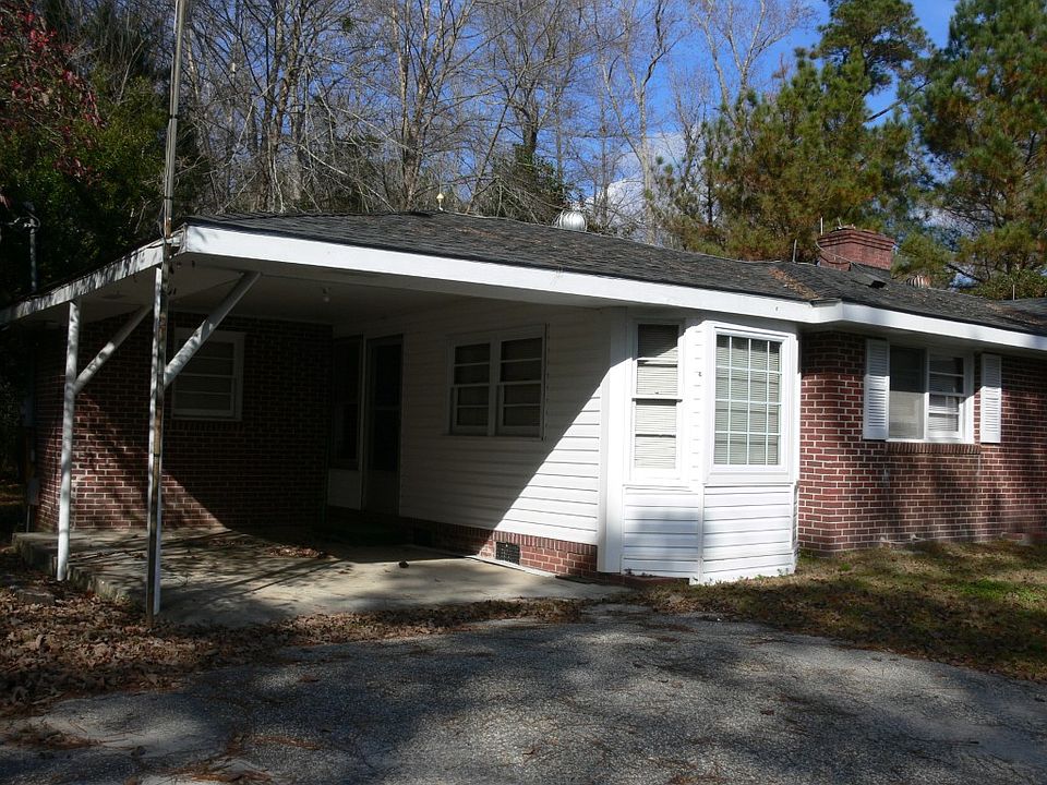 2nd image of 1108 E Effingham Hwy