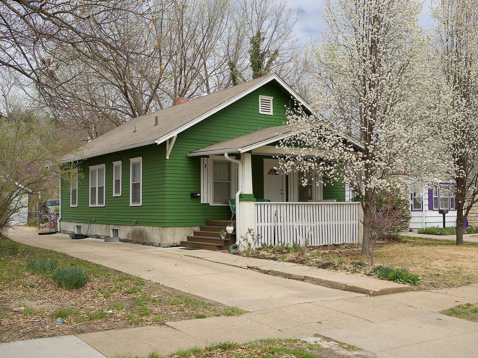 818 Bertrand St, Manhattan, KS 66502 Zillow