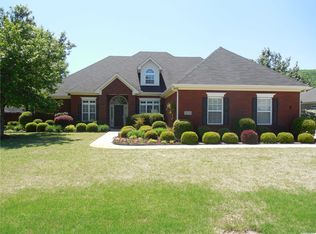 2816 Winterberry Way SE, Owens Cross Roads, AL 35763