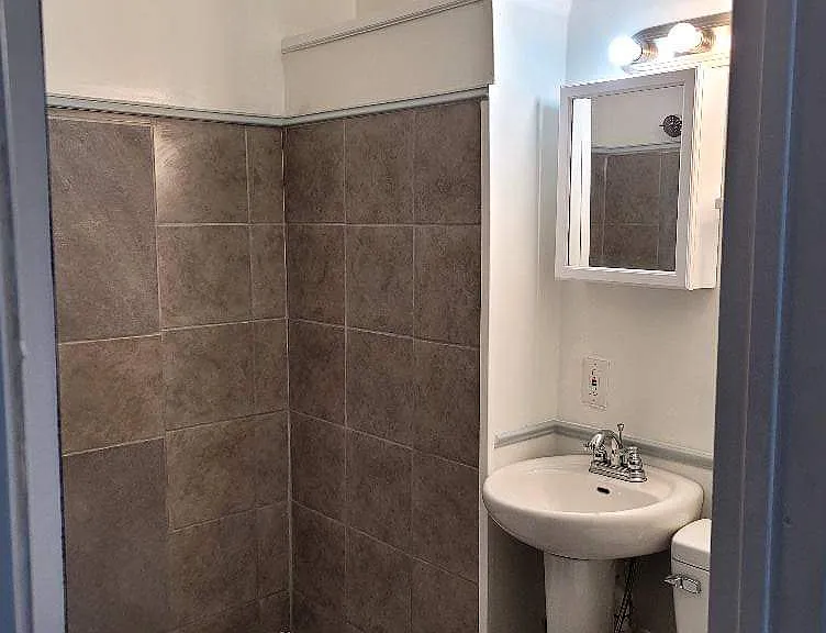 308 Palmer St #4-D — Photo 4