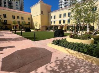 7350 SW 89th St, Miami, FL 33156