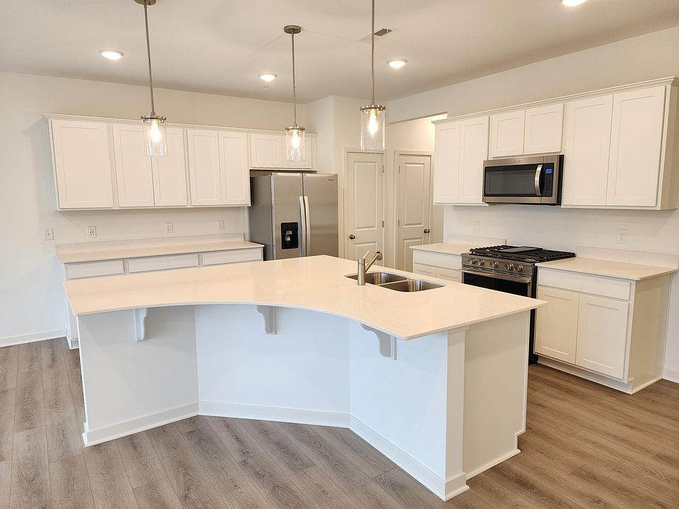 1st image of 4786 Airlake Dr