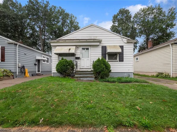 17007 Martha Rd, Cleveland, OH 44135