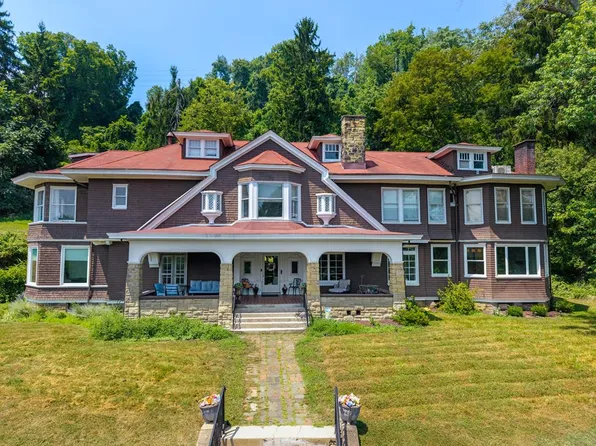 34 Orchard Road, Wheeling, WV 26003