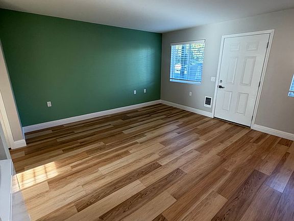 4th image of 310 Pine St #2