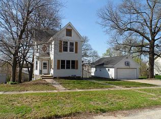 221 34th Street Dr SE, Cedar Rapids, IA 52403