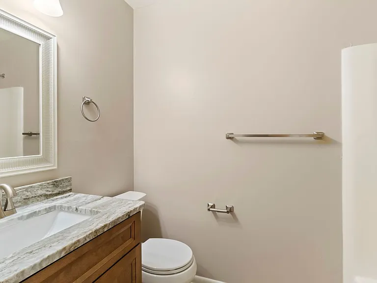 1180 Indian Rd — Photo 11