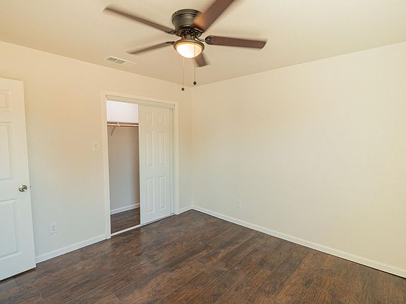 5th image of 48 N Bois Darc Ave