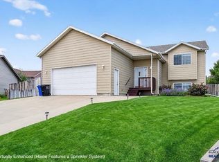 401 Kahler Ct, Rapid City, SD 57701
