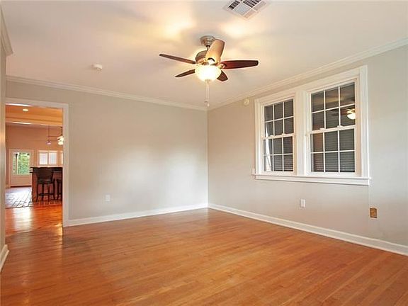 3rd image of 806 Helios Ave