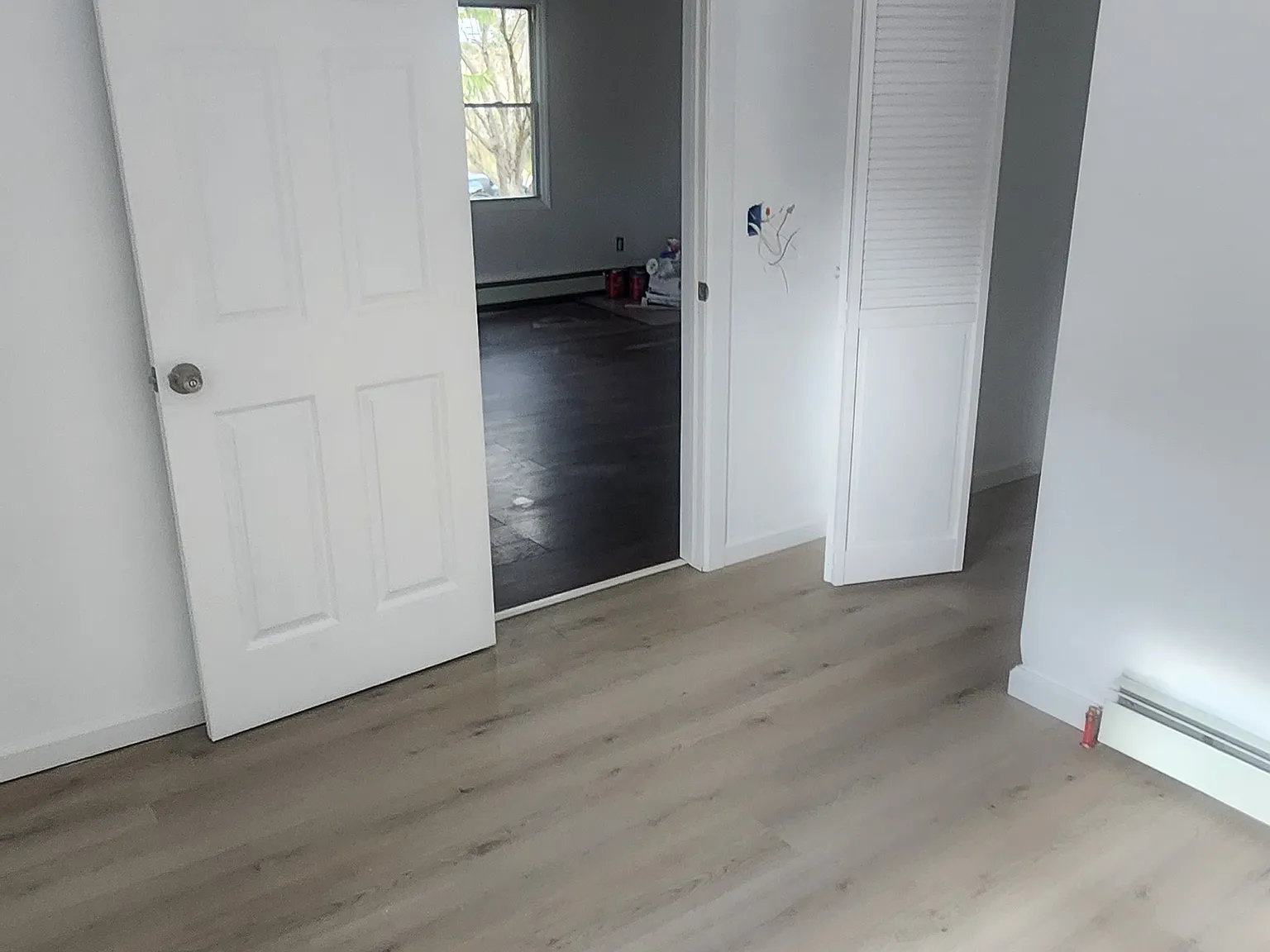3 bed, 1030 sqft, $3,000 — Photo 3