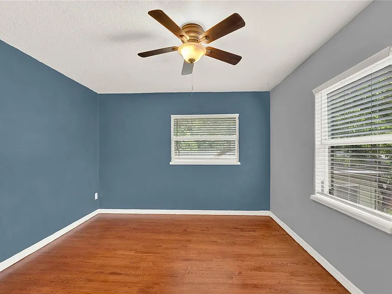 1020 Alba Dr — Photo 9