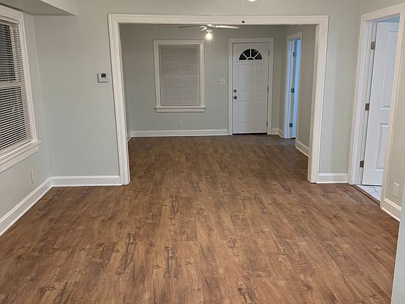 2nd image of 2808 E 8th St