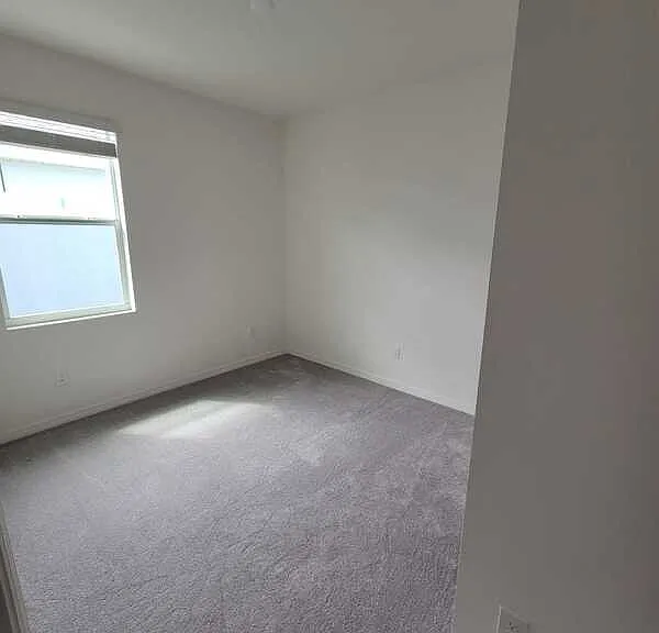 662 Fairview Ave — Photo 9