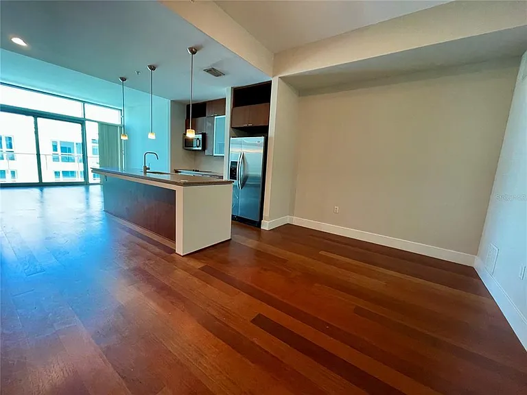 111 N 12th St #1810 — Photo 5