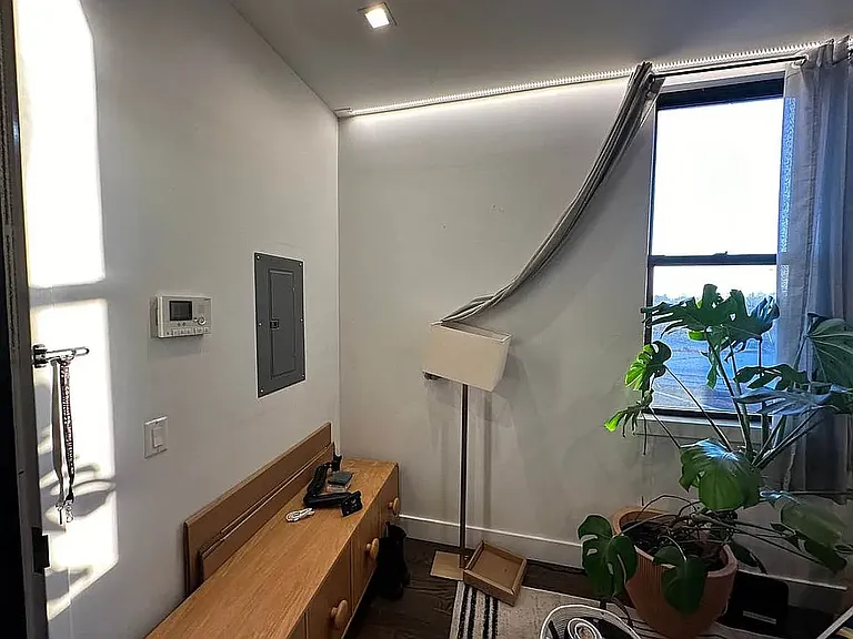 412 Suydam St #4R — Photo 23