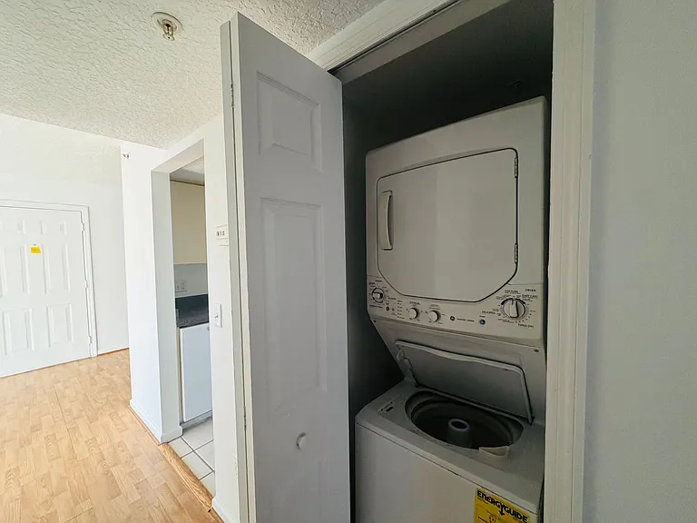 1114 S Pine Ridge Cir #D1 — Photo 10