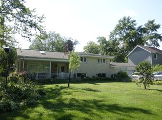 208 Forest View Ave, Wood Dale, IL 60191