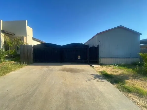 2613 La Parra Ln, Laredo, TX 78046
