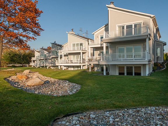 4th image of 3682 Woodgate Dr