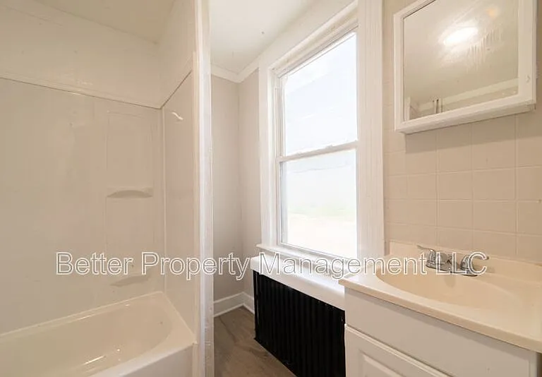 414-416 W Park Ave #3 — Photo 7