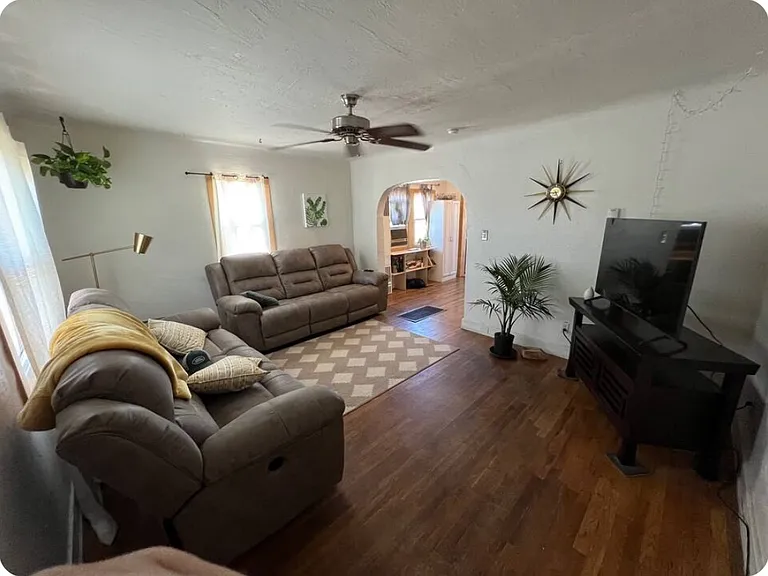 1316 Los Tomases Dr NW — Photo 8