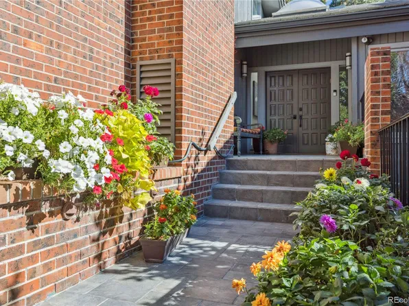 16 Beacon Hill Lane, Greenwood Village, CO 80111