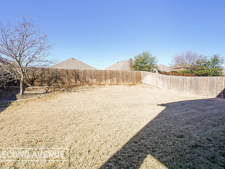 401 Bamborough Dr — Photo 21