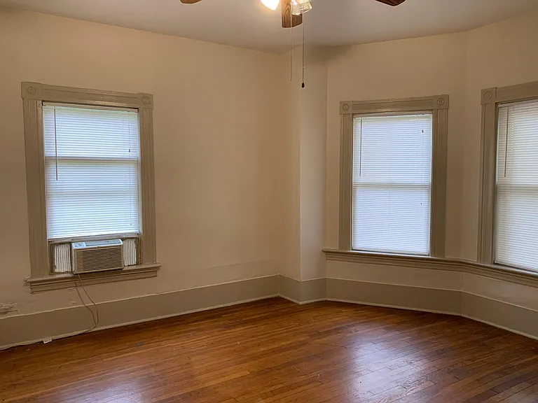 125 Adams St #1 — Photo 20