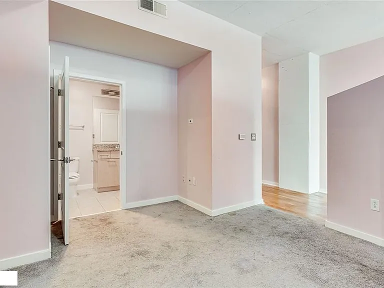3324 Peachtree Rd NE #2515 — Photo 14