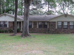 2806 Gray Fox Ln, Jacksonville, AR 72076