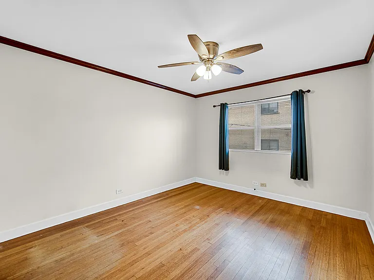 7248 N Ridge Blvd — Photo 15
