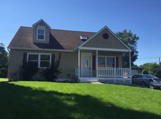 1013 Bangs St, Aurora, IL 60505