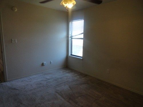4th image of 3304 Barcelona Dr APT A