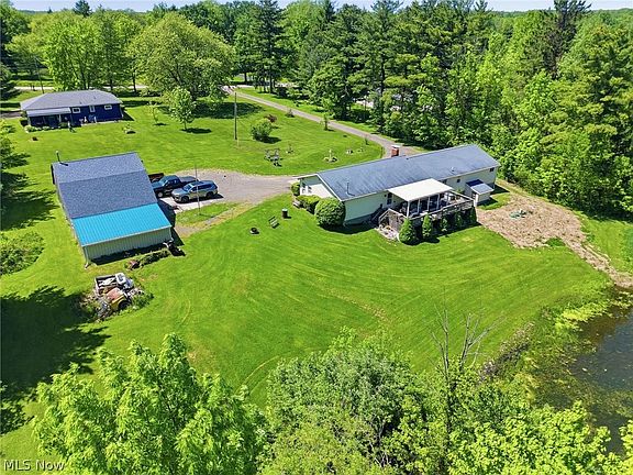 5th image of 3670 Austinburg Rd