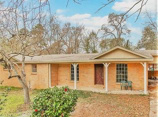 211 Reaves St, Conroe, TX 77301