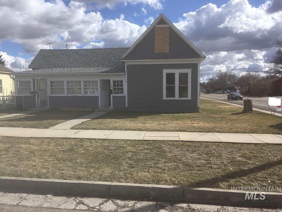 1st image of 624/626 9th Ave S