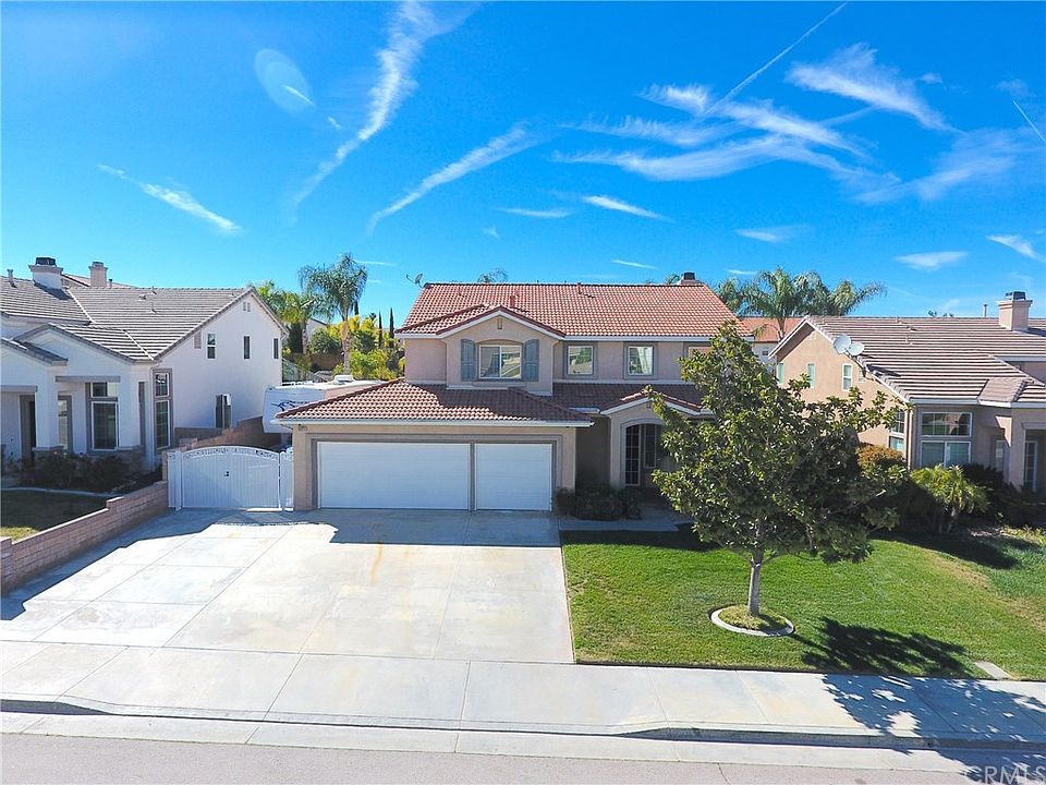 1st image of 31271 Gardenside Ln