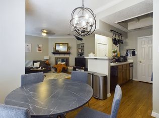 915 W 23rd St APT 104, Austin, TX 78705